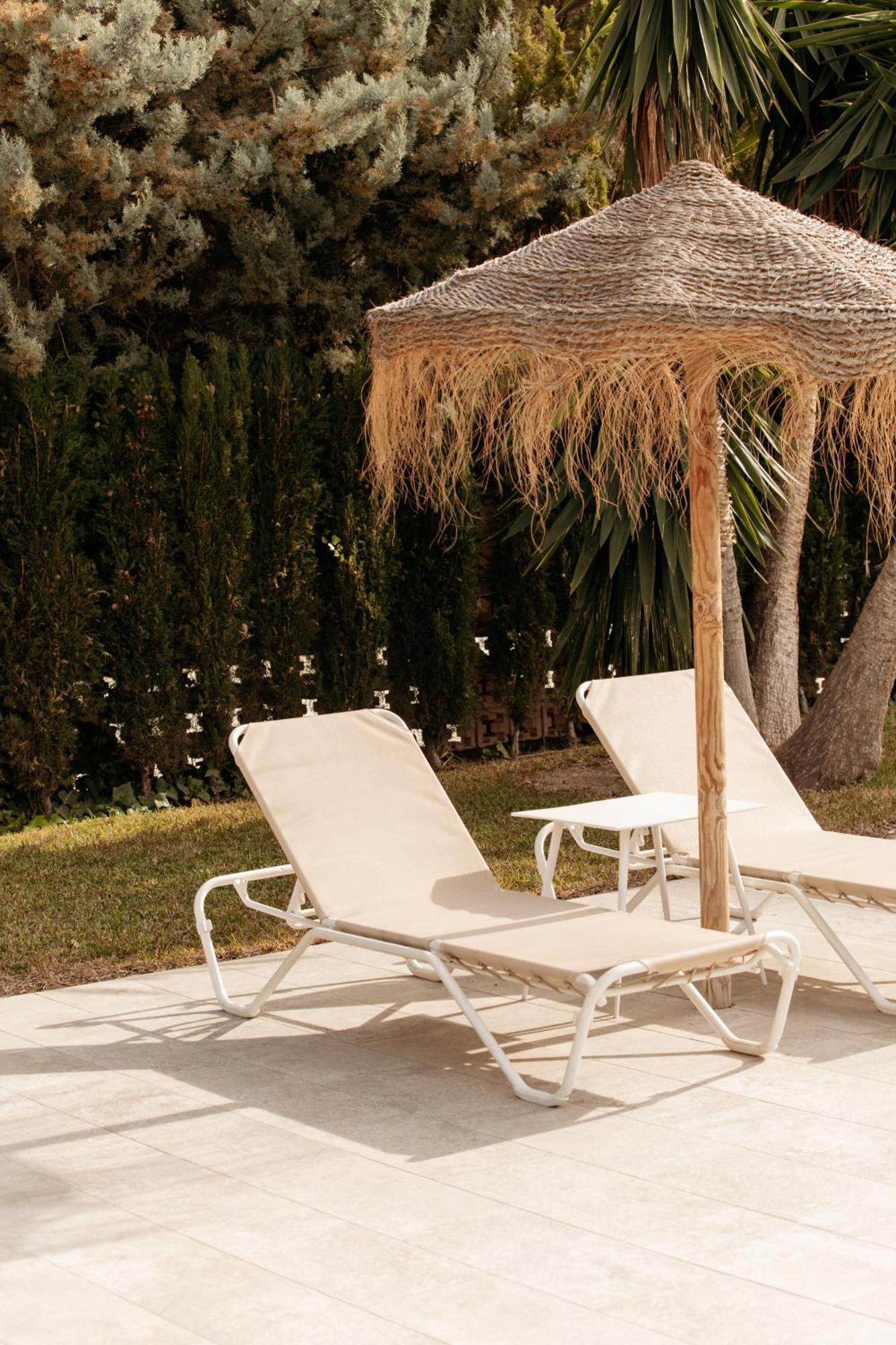 Hotel Almirante Alicante Exterior photo